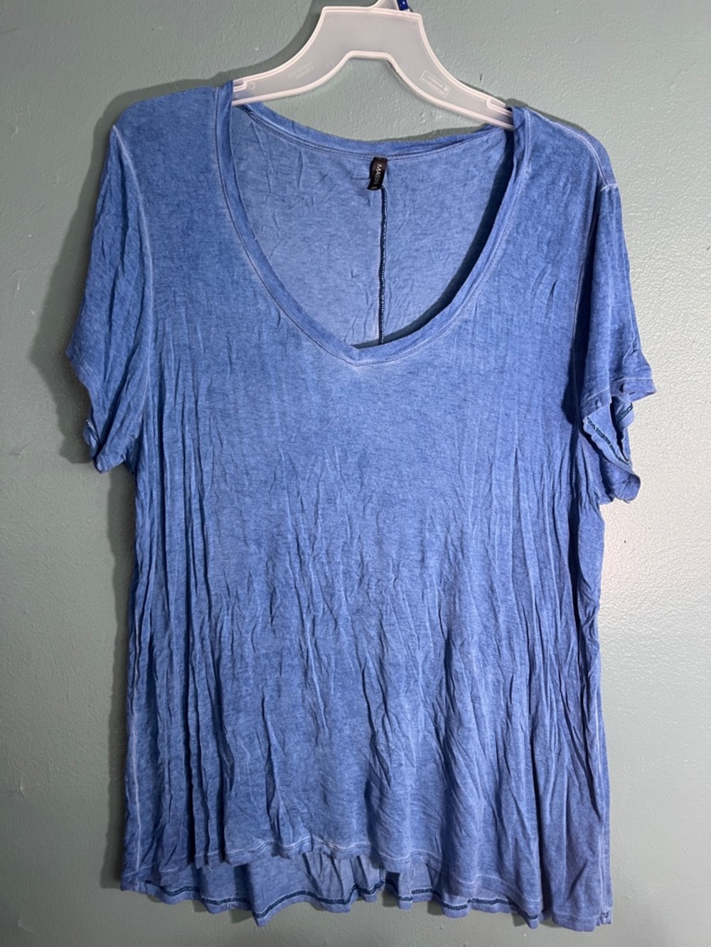 **3 for $6** Massini distressed V-Neck Short Sleeve Tee in Blue